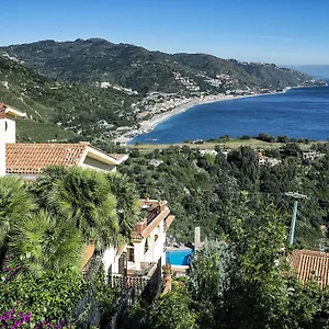 https://sirius.taorminaitalyhotels.com