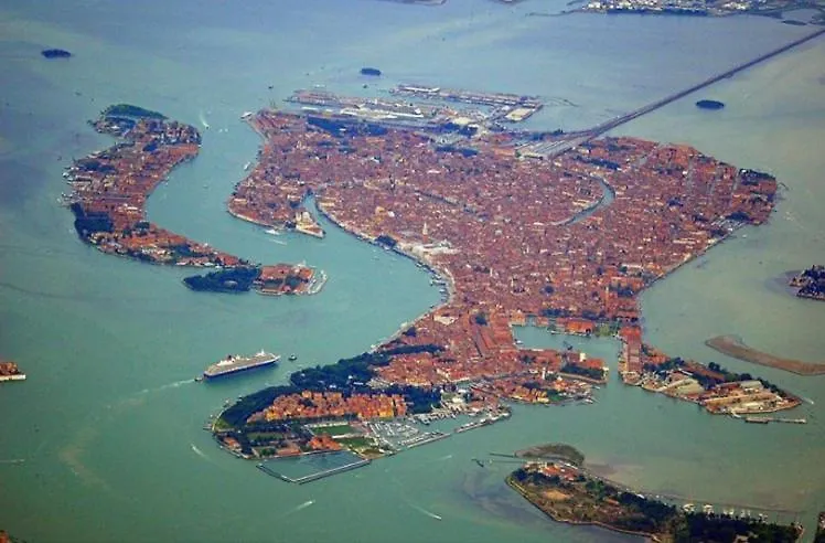 Hotel Feel Inn Venice Airport 3*,